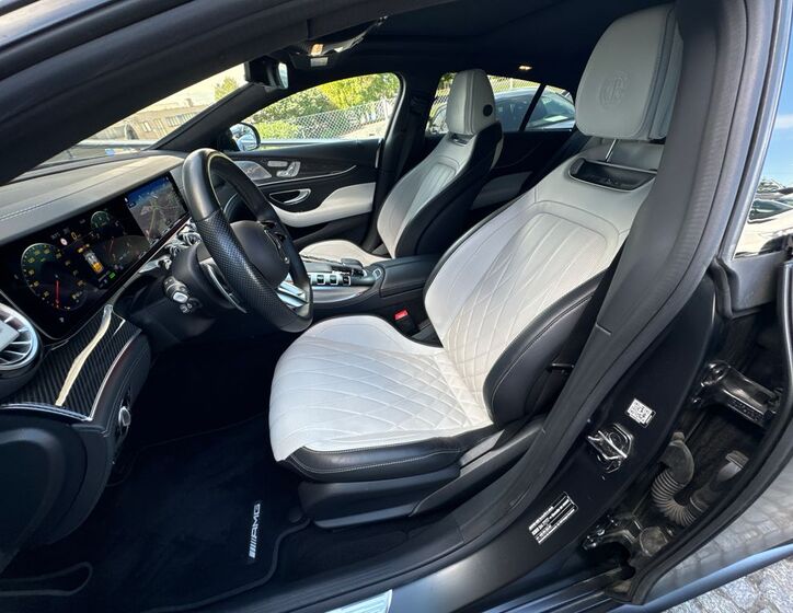 Mercedes-Benz AMG GT 13