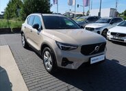 Volvo XC40 3