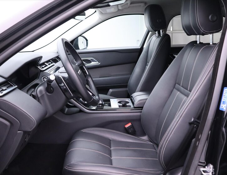 Land Rover Range Rover Velar SUV / Terénní 2,0 l 150 kw