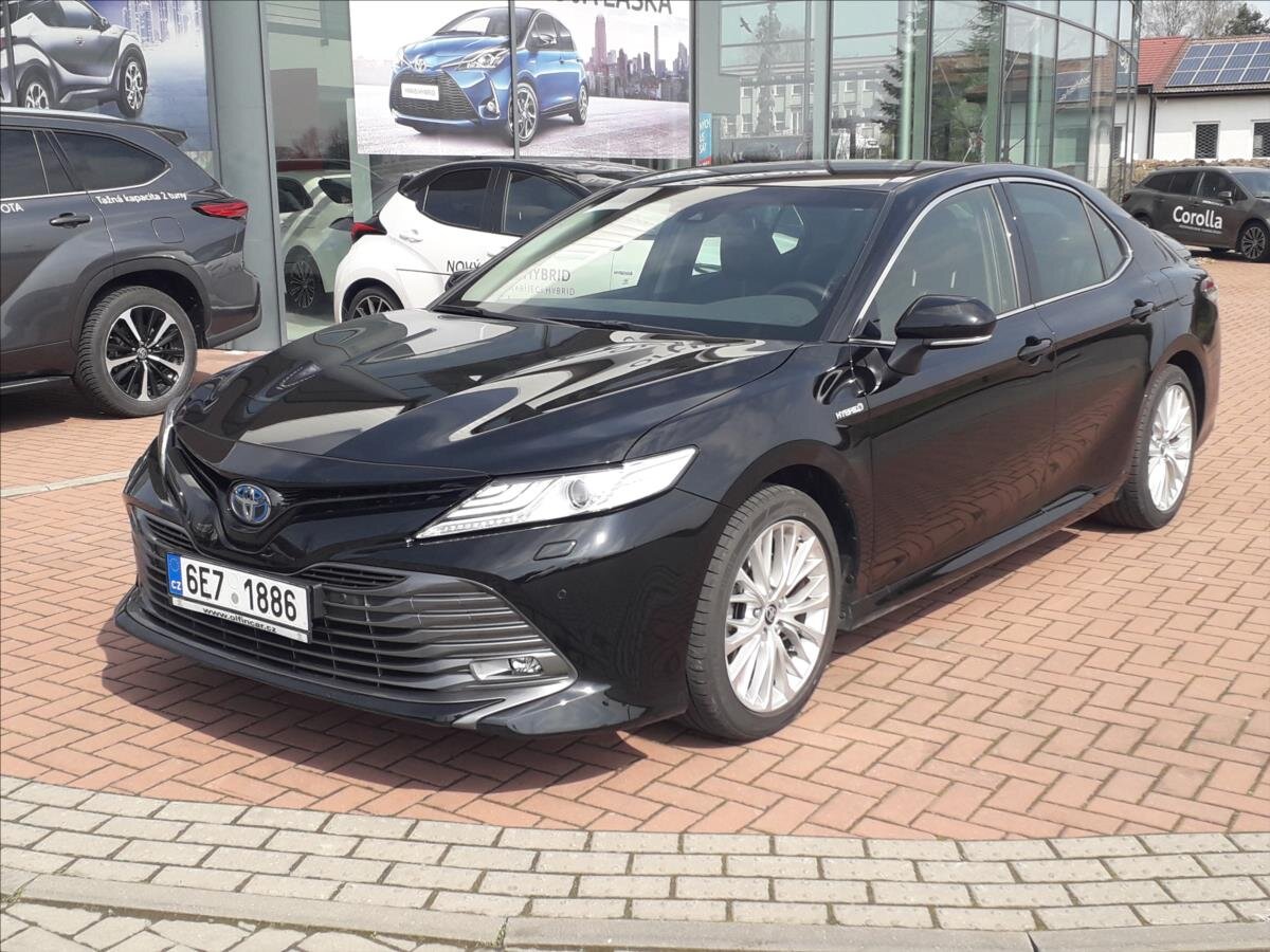 Toyota Camry Sedan 2,5 l 131 kw