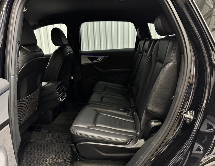 Audi Q7 SUV 3,0 l 160 kw