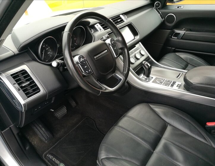 Land Rover Range Rover Kombi 3,0 l 225 kw