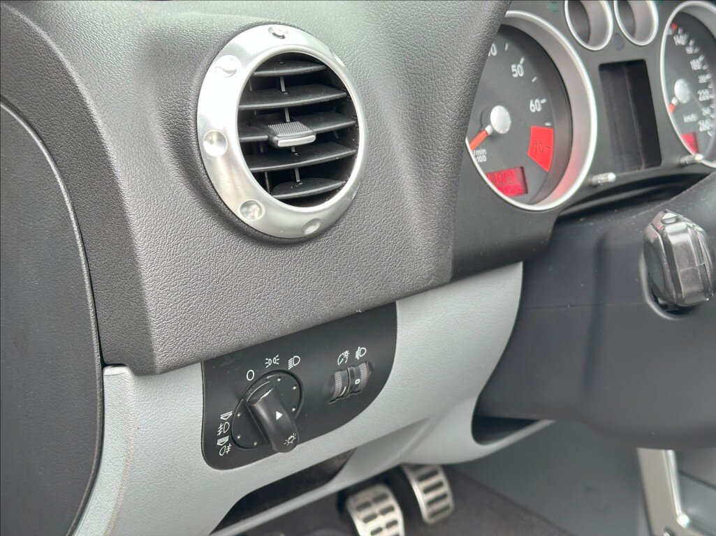 Audi TT Kabriolet 1,8 l 110 kw