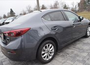 Mazda 3 Sedan / Limuzína 1,5 l 74 kw
