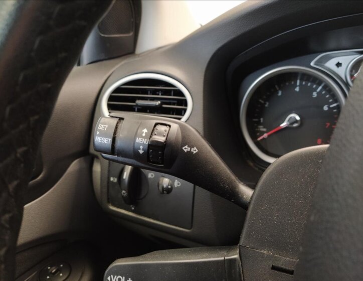 Ford Focus Hatchback 1,6 l 74 kw