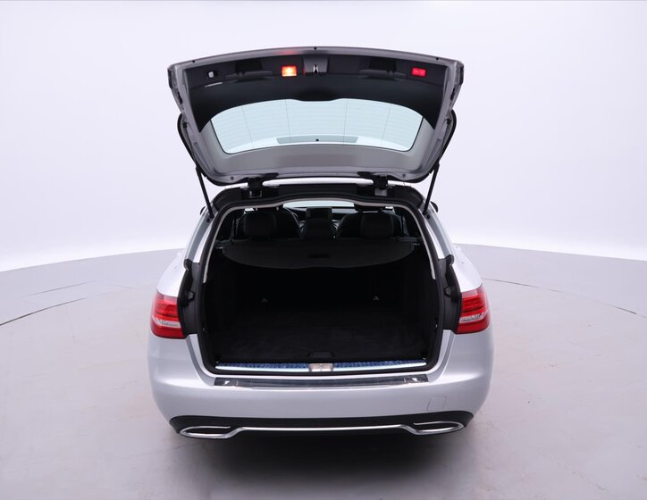 Mercedes-Benz Třídy C 9