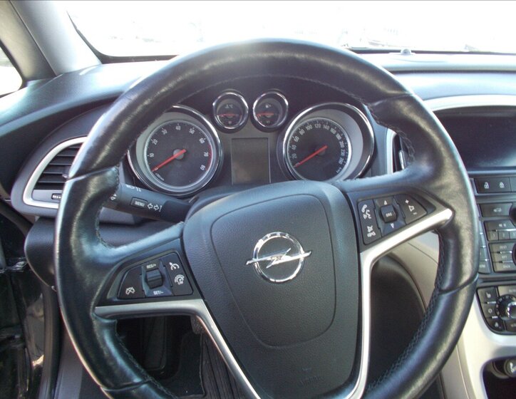 Opel Astra Sedan 1,4 l 103 kw