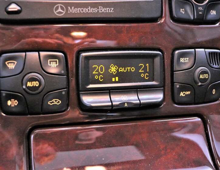 Mercedes-Benz CL Kupé 5,4 l 265 kw