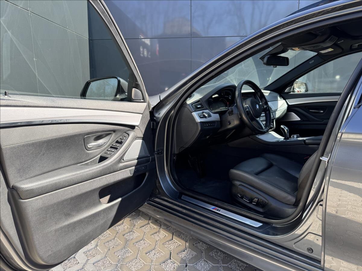 BMW Řada 5 Kombi 3,0 l 230 kw