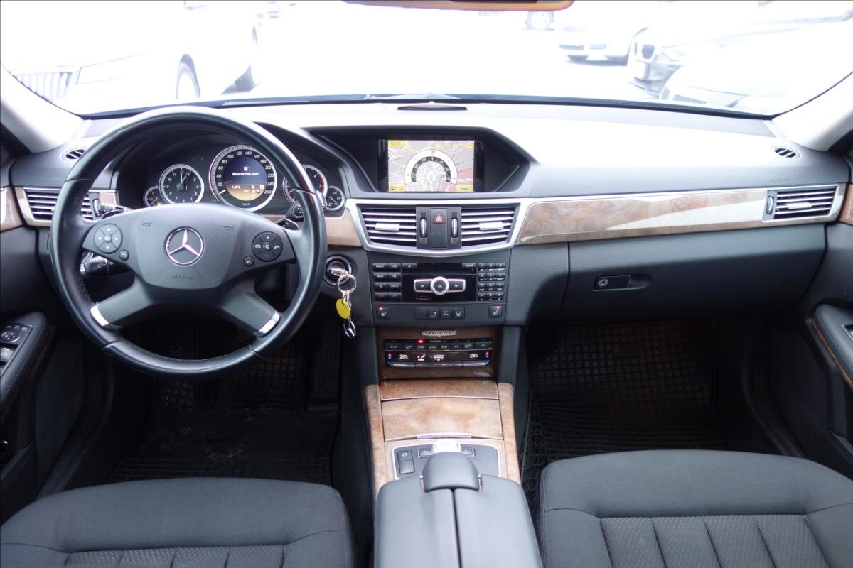 Mercedes-Benz Třídy E Kombi 3,0 l 195 kw
