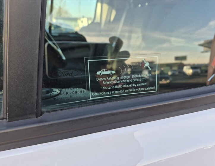 Ford Tourneo Custom MPV 2,0 l 96 kw