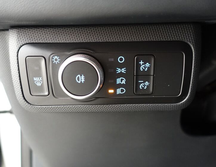 Ford Mustang Mach-E 27