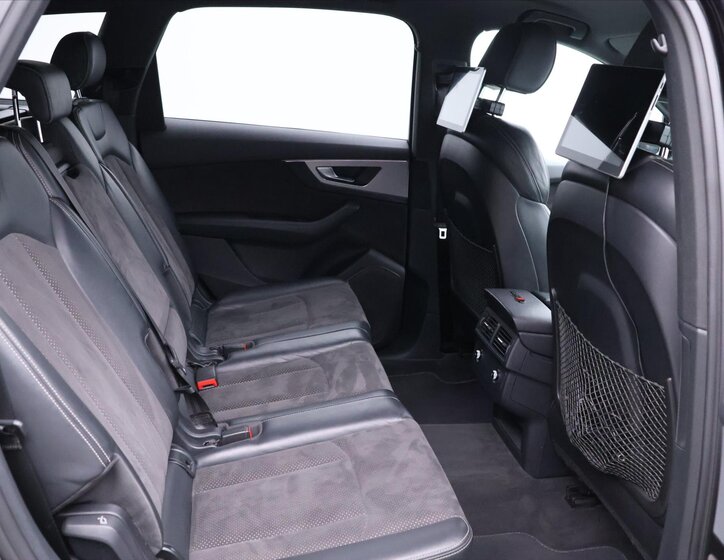 Audi Q7 SUV / Terénní 3,0 l 200 kw