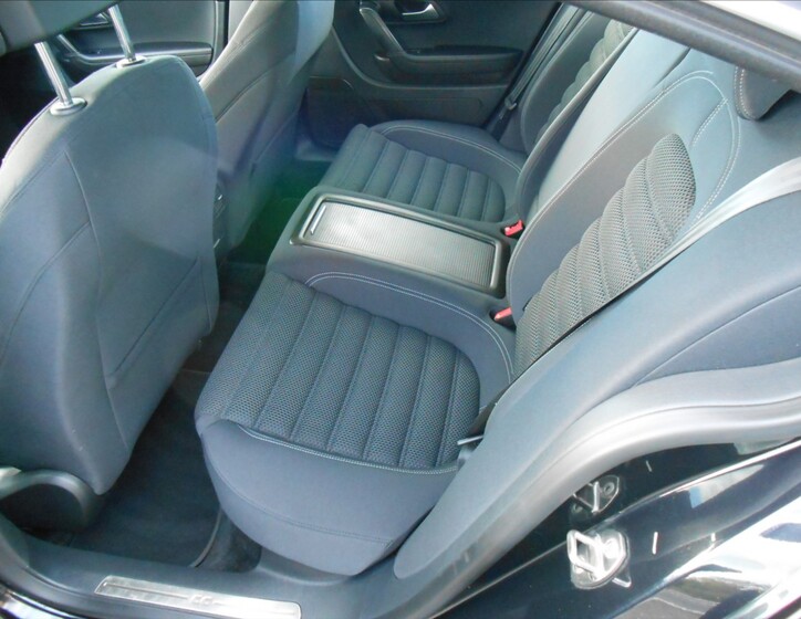 Volkswagen Passat CC 8