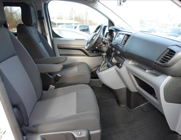 Toyota ProAce Verso 11