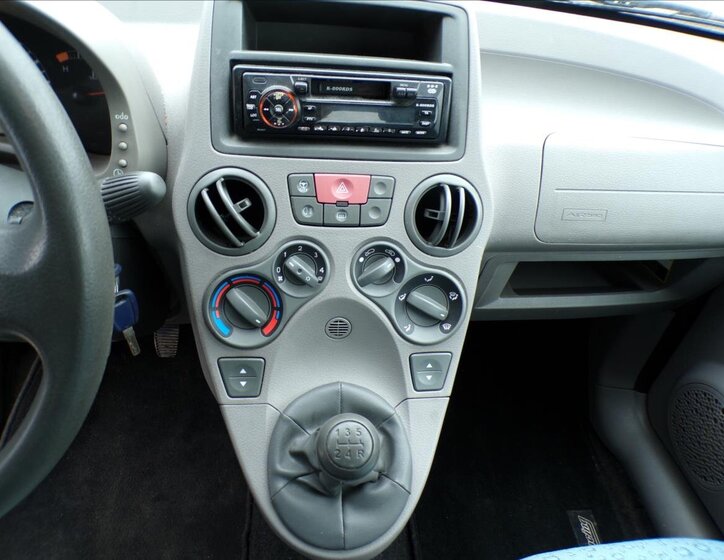 Fiat Panda Hatchback 1,1 l 40 kw