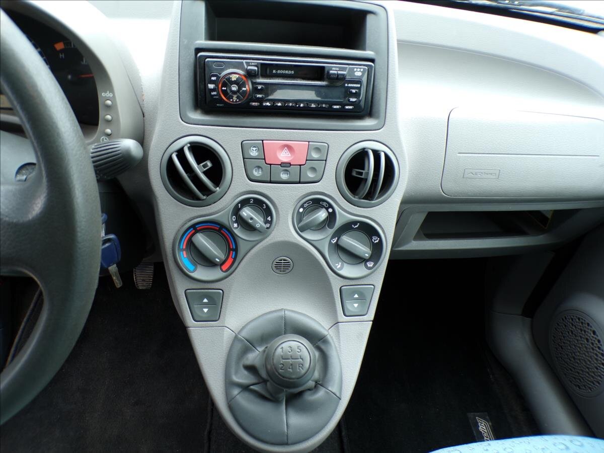 Fiat Panda Hatchback 1,1 l 40 kw