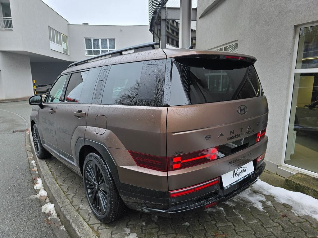 Hyundai Santa Fe SUV / Terénní 1,6 l 158 kw