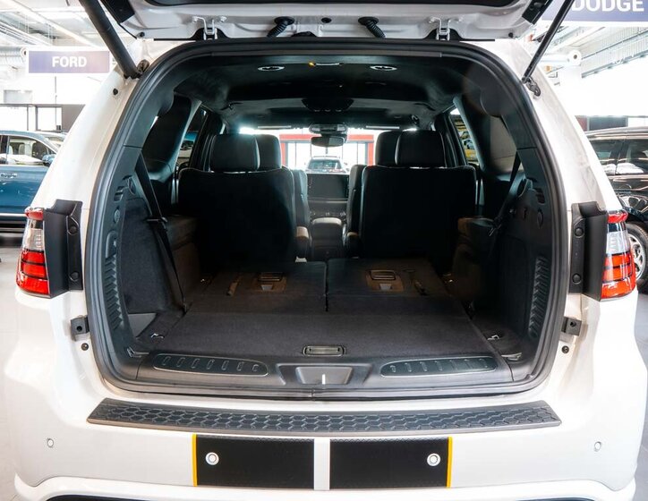 Dodge Durango SUV / Terénní 6,4 l 355 kw