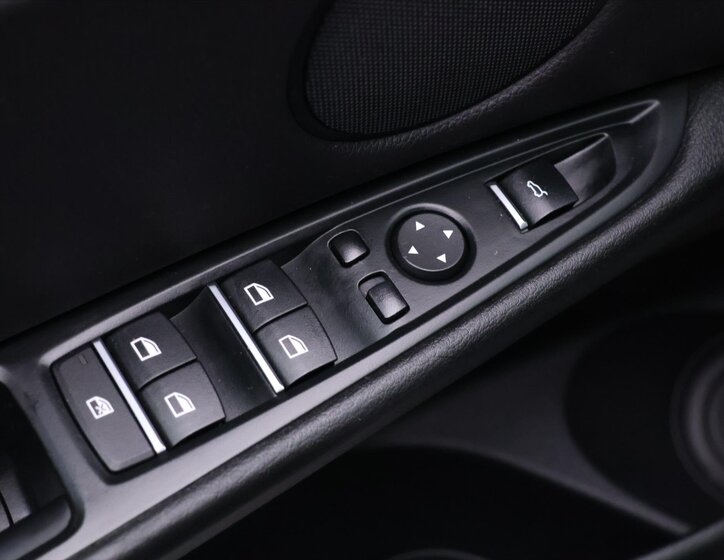 BMW X6 SUV / Terénní 3,0 l 190 kw