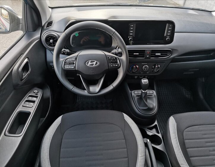 Hyundai i10 Hatchback 1,2 l 57 kw