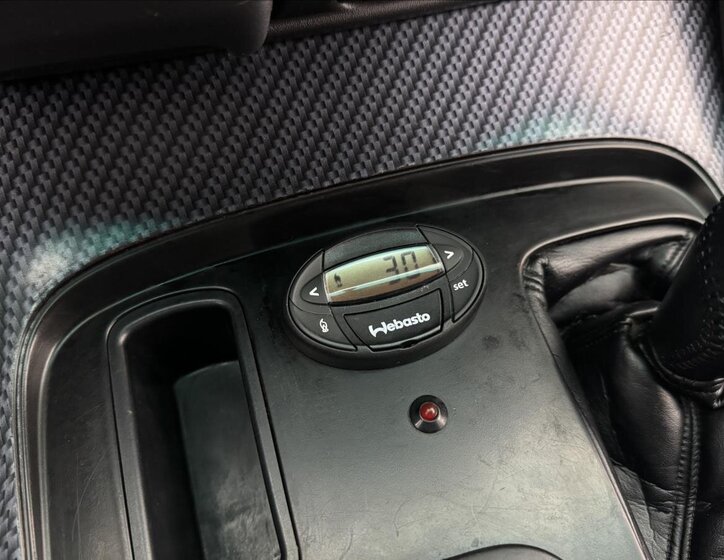 Toyota Land Cruiser SUV / Terénní 4,2 l 150 kw