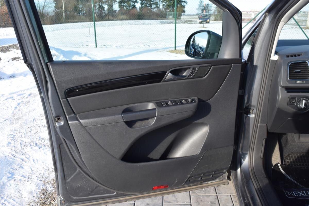 Seat Alhambra Kombi 2,0 l 135 kw