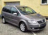 Volkswagen Touran 1