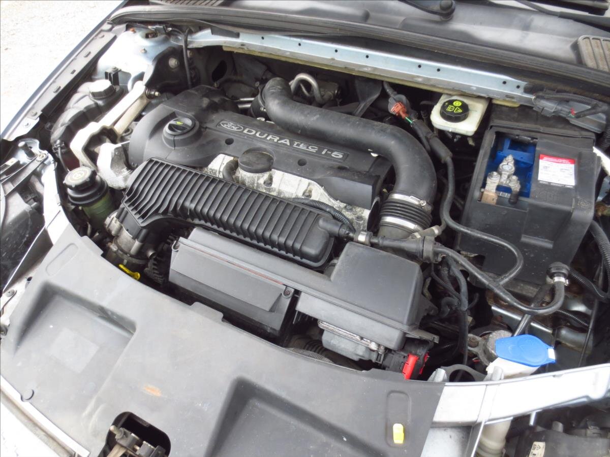 Ford Mondeo Liftback 2,5 l 162 kw