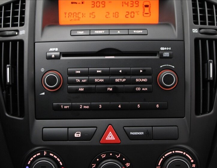 KIA Ceed Hatchback 1,4 l 80 kw