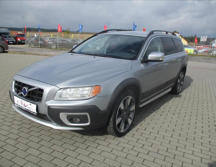 Volvo XC70 1