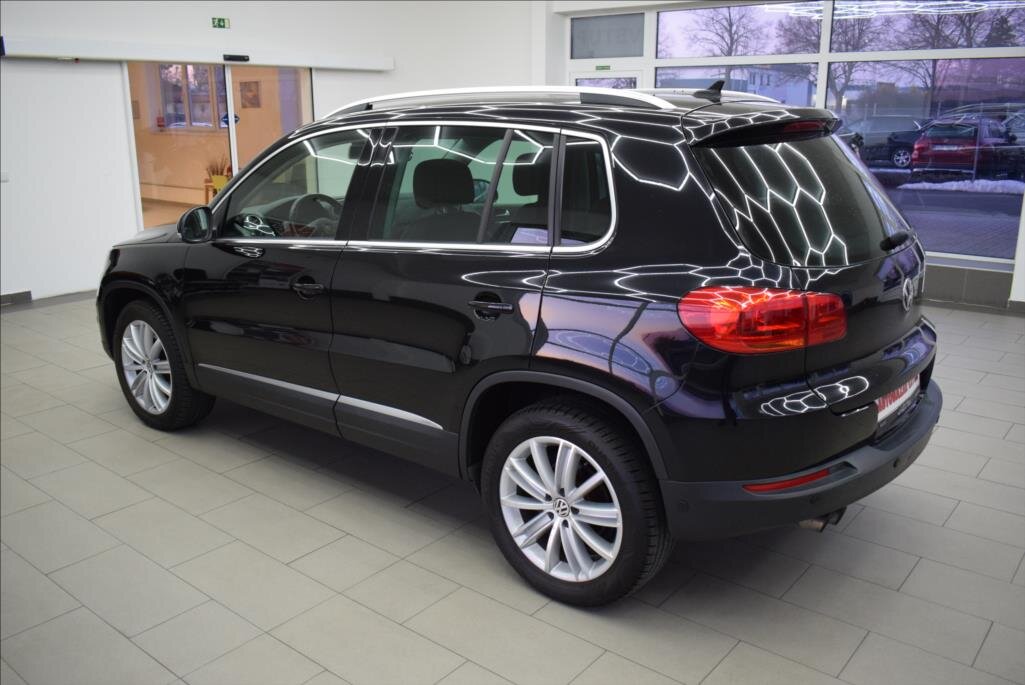 Volkswagen Tiguan SUV 2,0 l 103 kw