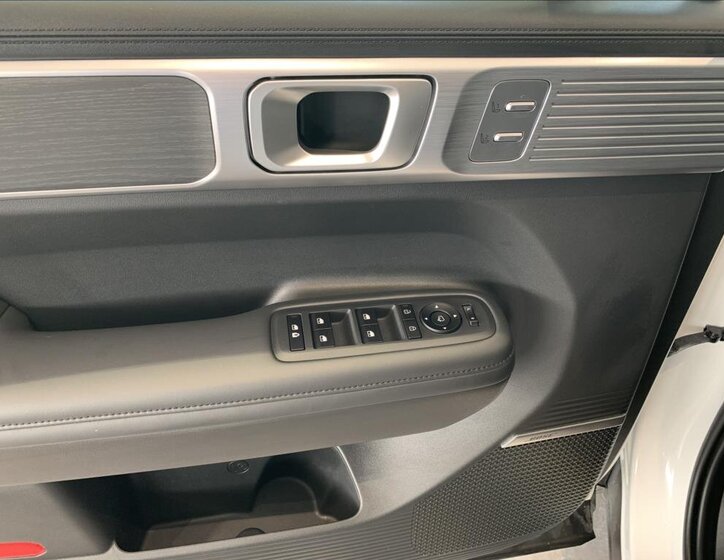 Hyundai Santa Fe SUV / Terénní 1,6 l 117 kw