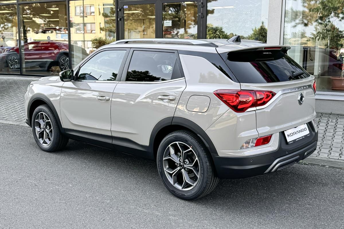 SsangYong Korando SUV / Terénní 1,5 l 120 kw