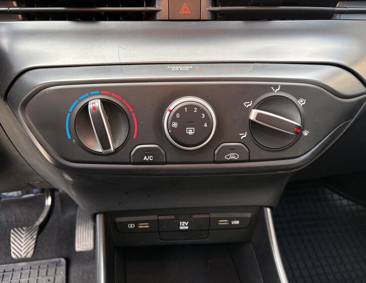 Hyundai i20 Hatchback 1,2 l 61 kw