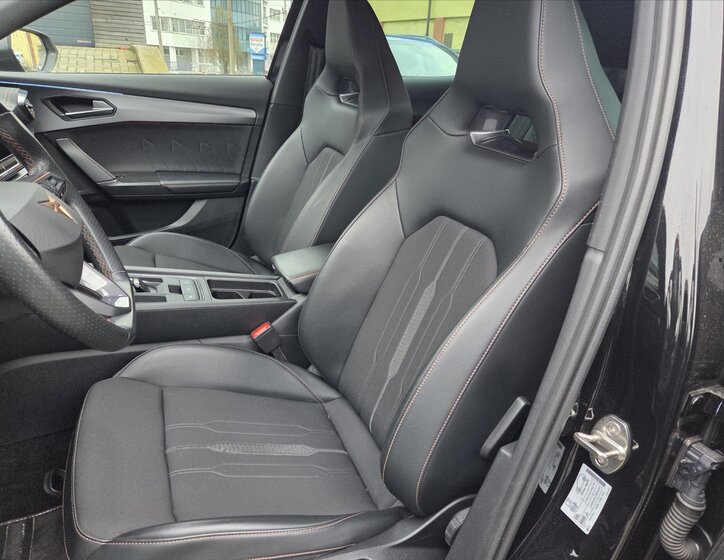 Cupra Formentor SUV / Terénní 2,0 l 180 kw