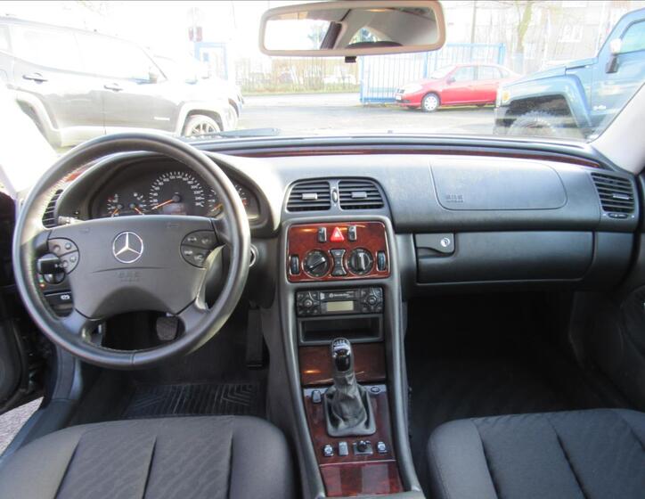 Mercedes-Benz CLK 11