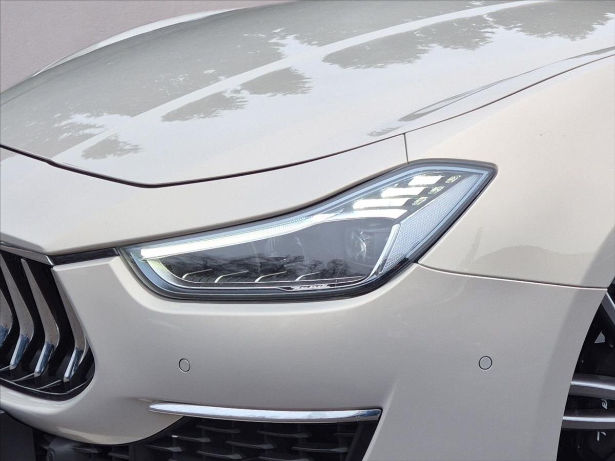 Maserati Ghibli Sedan 3,0 l 316 kw