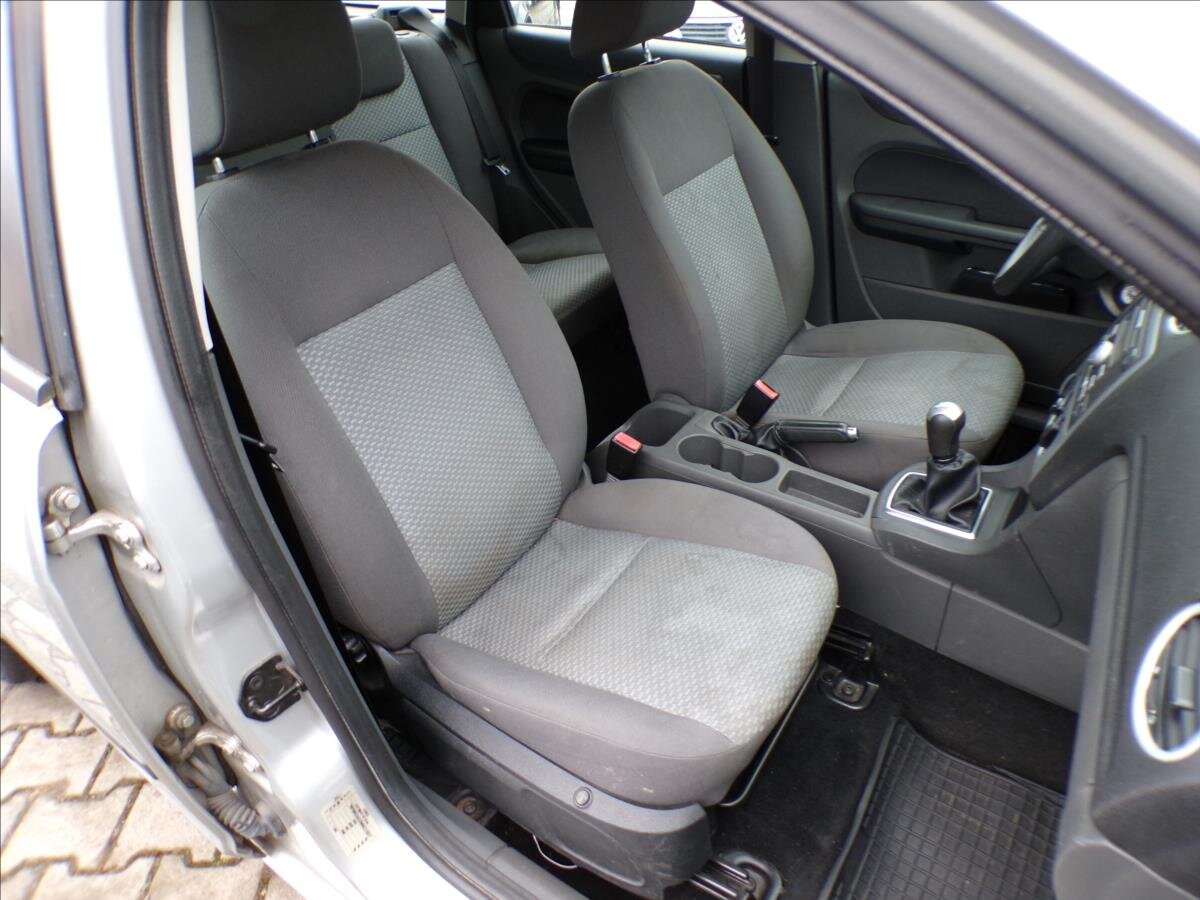 Ford Focus Kombi 1,6 l 74 kw