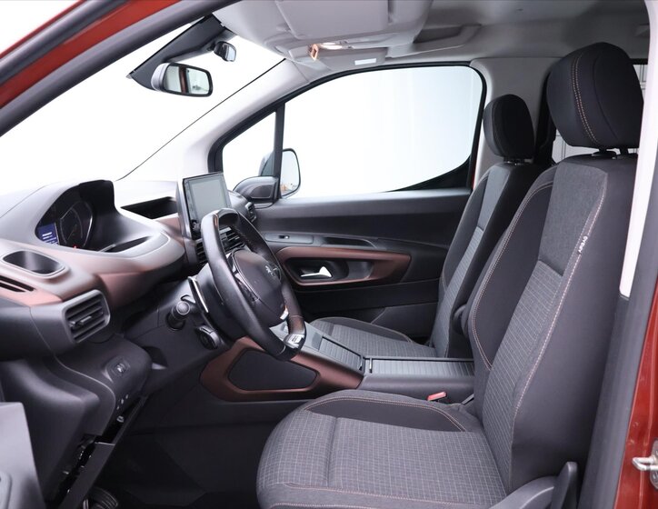 Peugeot Rifter MPV 1,5 l 96 kw