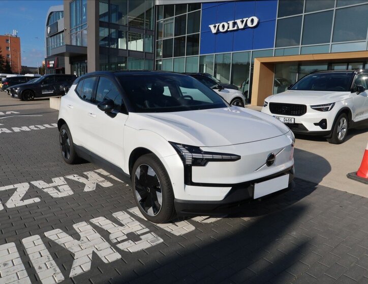 Volvo EX30 SUV 0,0 200 kw