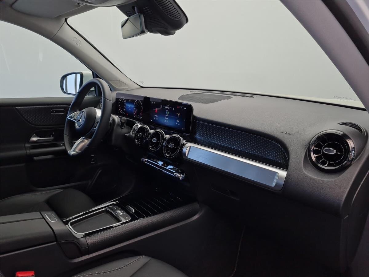 Mercedes-Benz GLB SUV / Terénní 2,0 l 140 kw