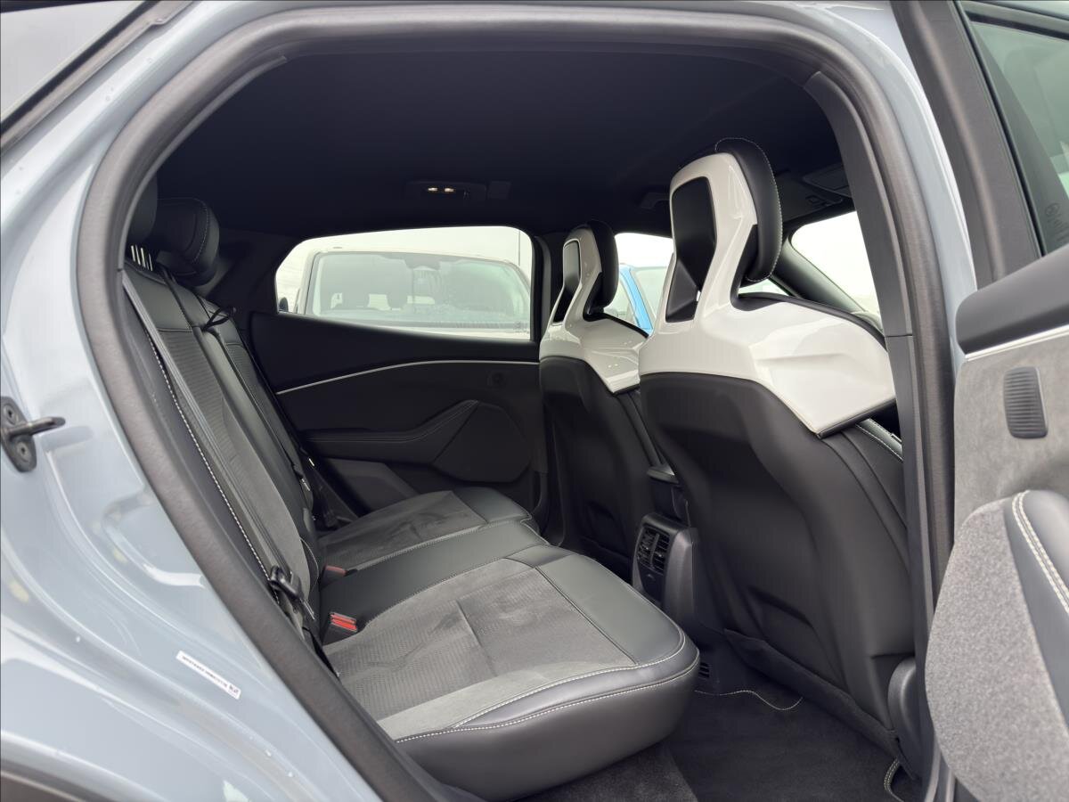 Ford Mustang Mach-E Hatchback 0,0 358 kw