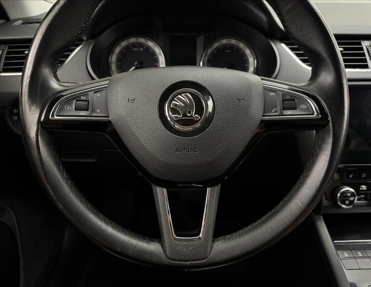 Škoda Octavia 9