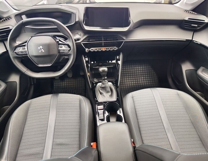 Peugeot 208 Hatchback 1,2 l 74 kw