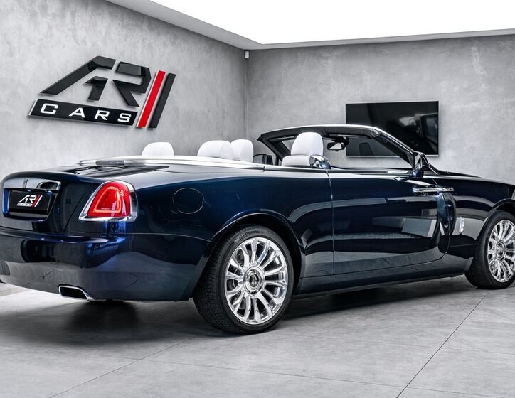 Rolls-Royce Dawn 6