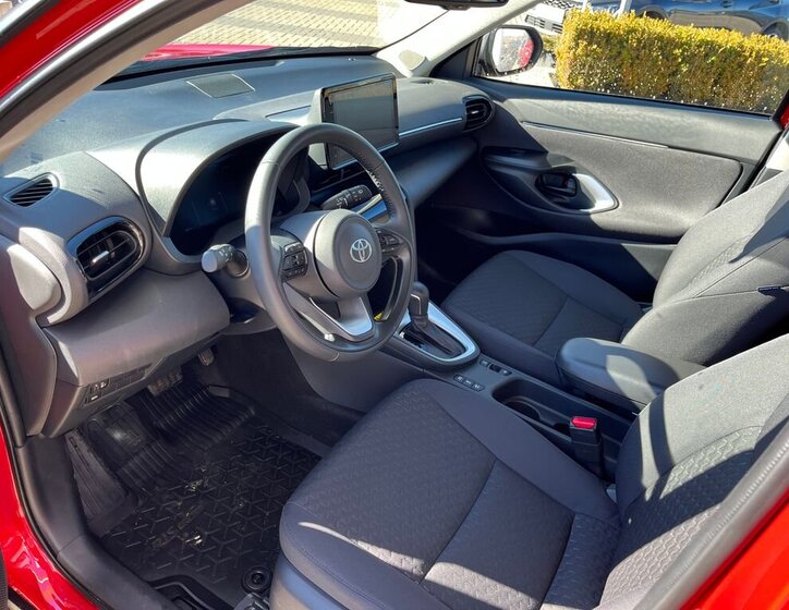 Toyota Yaris Cross SUV / Terénní 1,5 l 68 kw