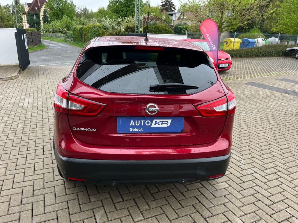 Nissan Qashqai SUV / Terénní 1,6 l 120 kw
