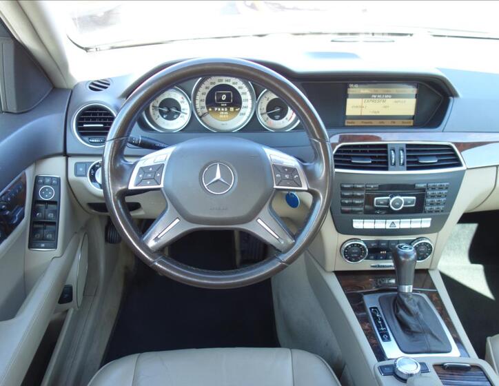 Mercedes-Benz Třídy C 18