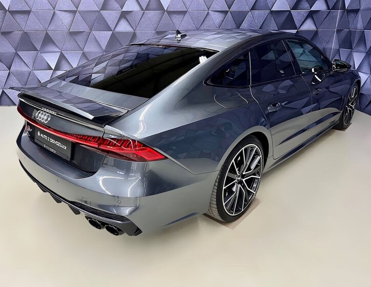 Audi S7 7